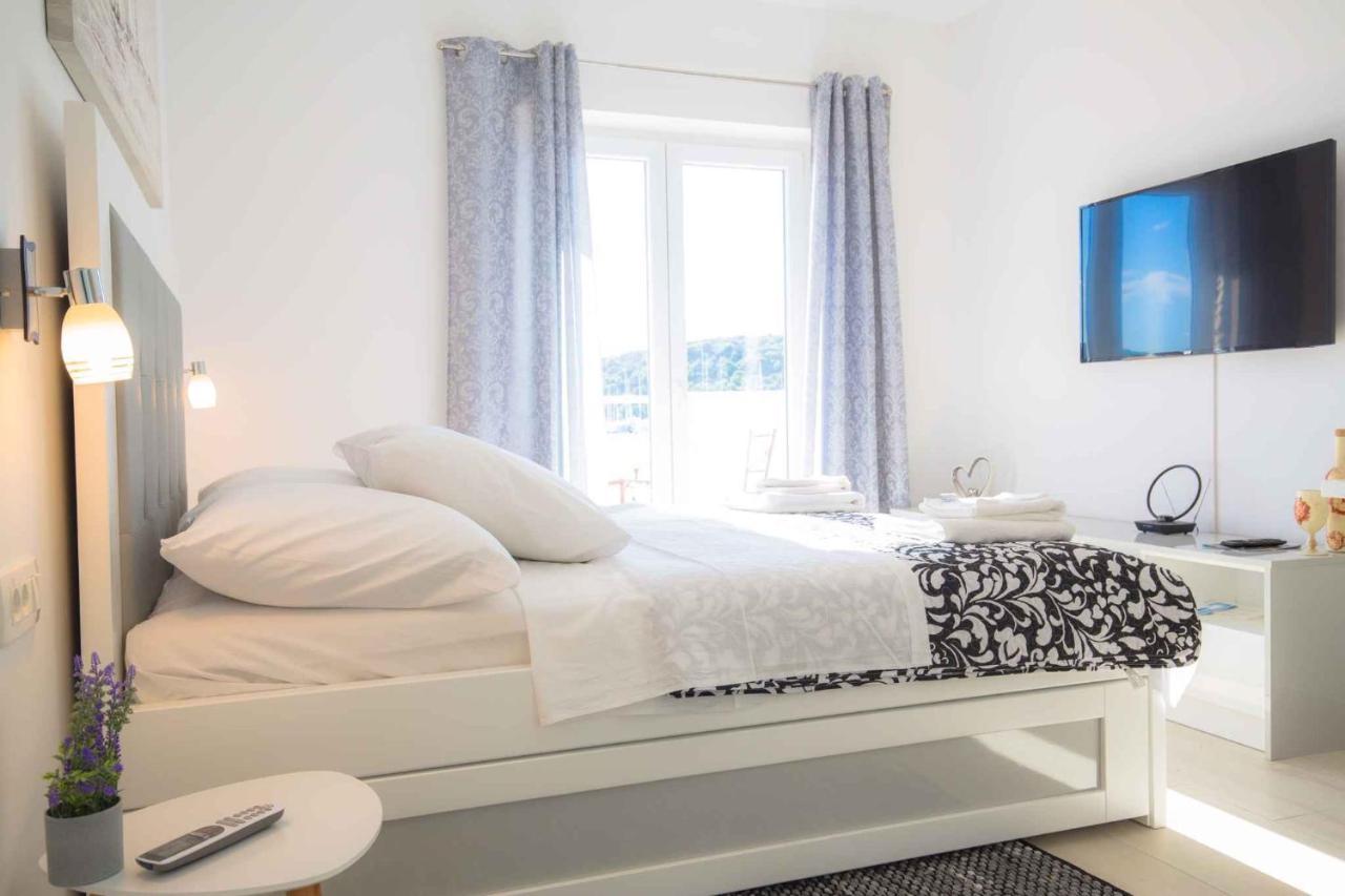 Apartments In Rogoznica 40364 외부 사진